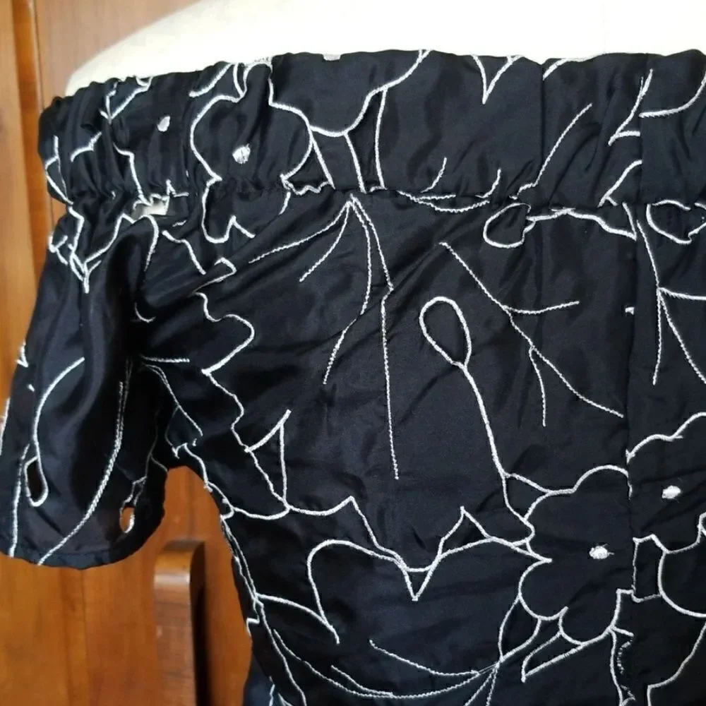 Lu Lu Lame Blk & Wht Silk Mini, M - Picture 5 of 5